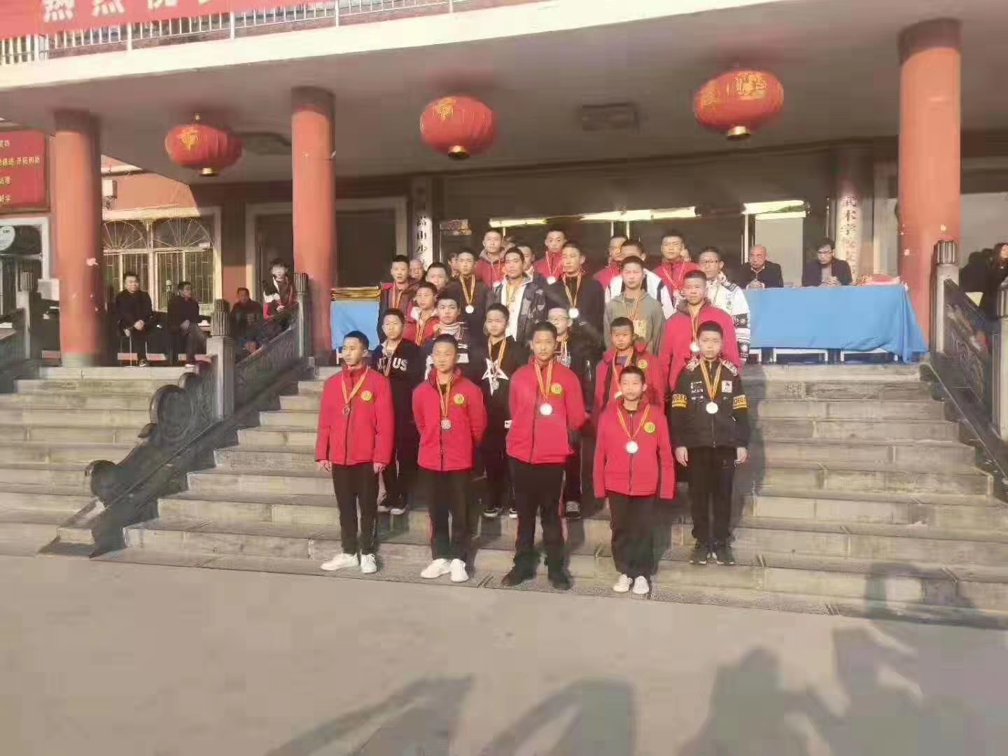 嵩山少林一年学费多少钱？