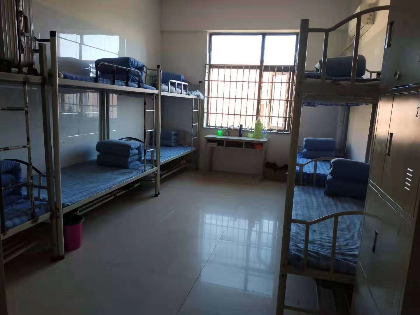 嵩山少林一年学费多少钱?