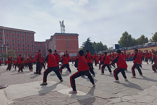 嵩山少林文武學校