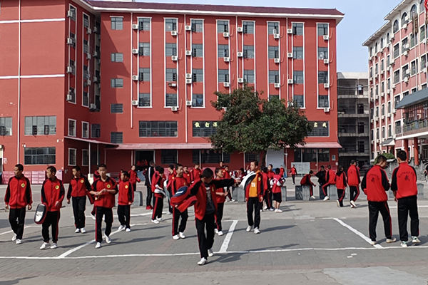 嵩山少林文武学校