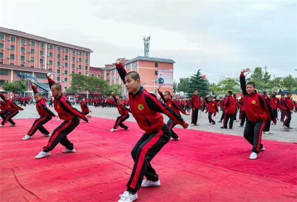 嵩山少林文武学校